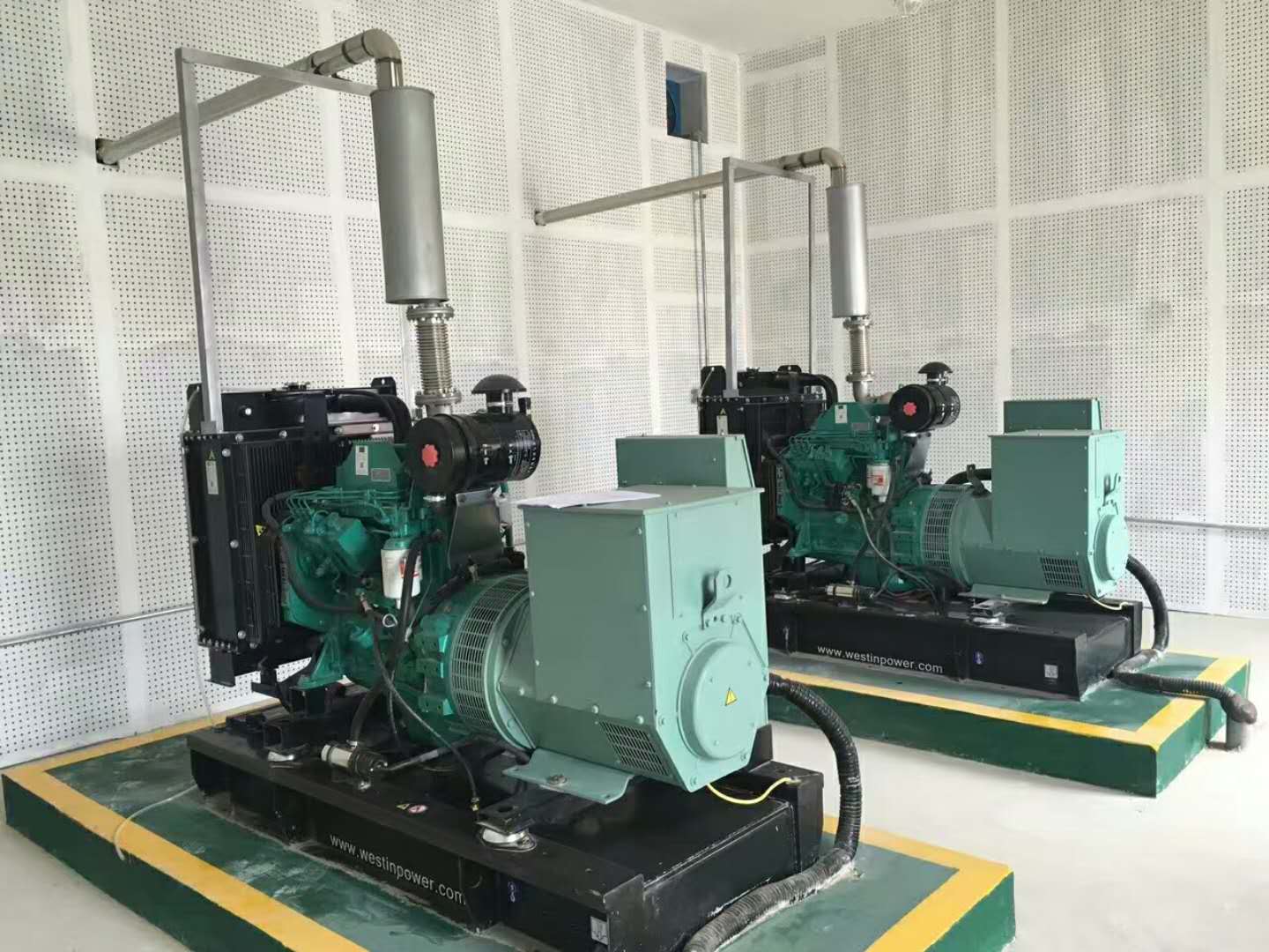 甘(gān)肅潮州晶安矿山(shān)机械集团